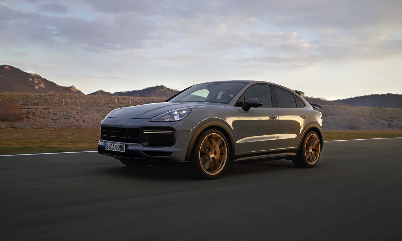 Porsche Cayenne Turbo GT Front