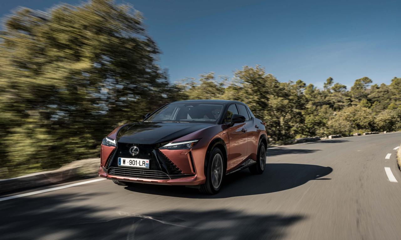 Lexus RZ 450e