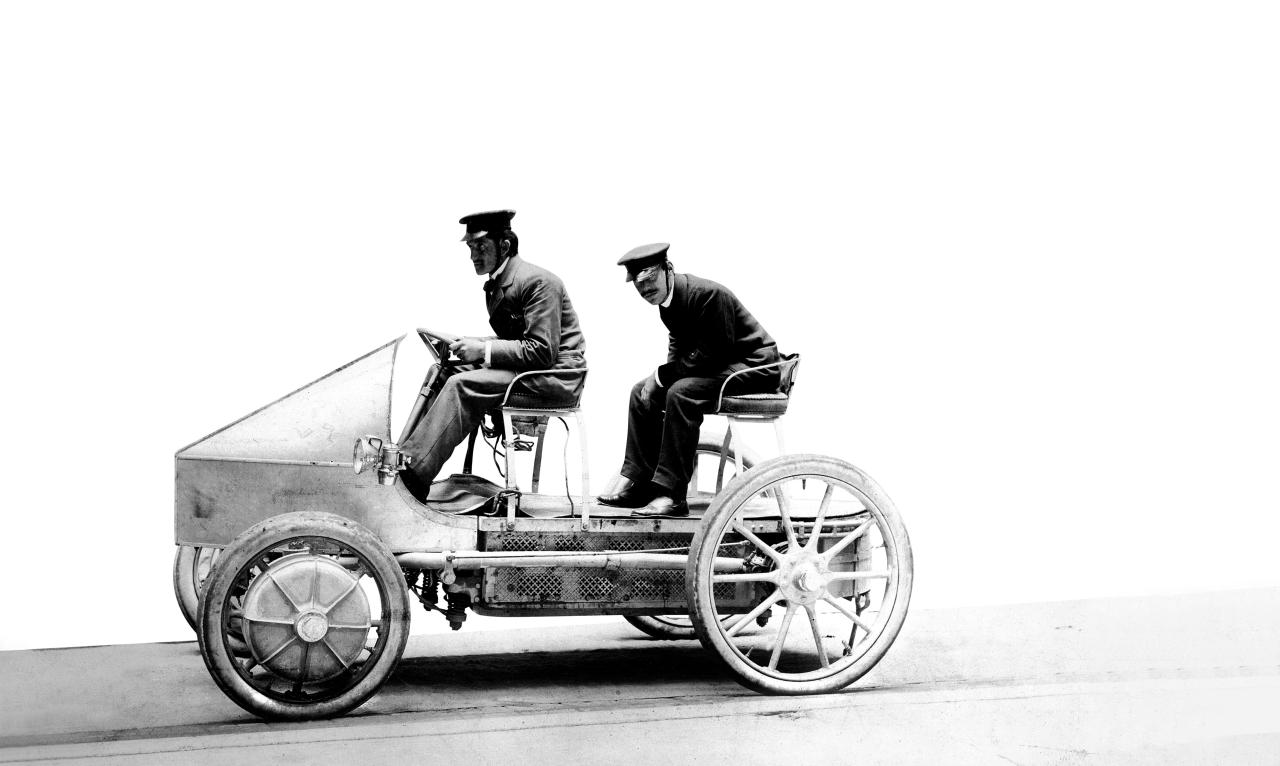 Lohner Porsche
