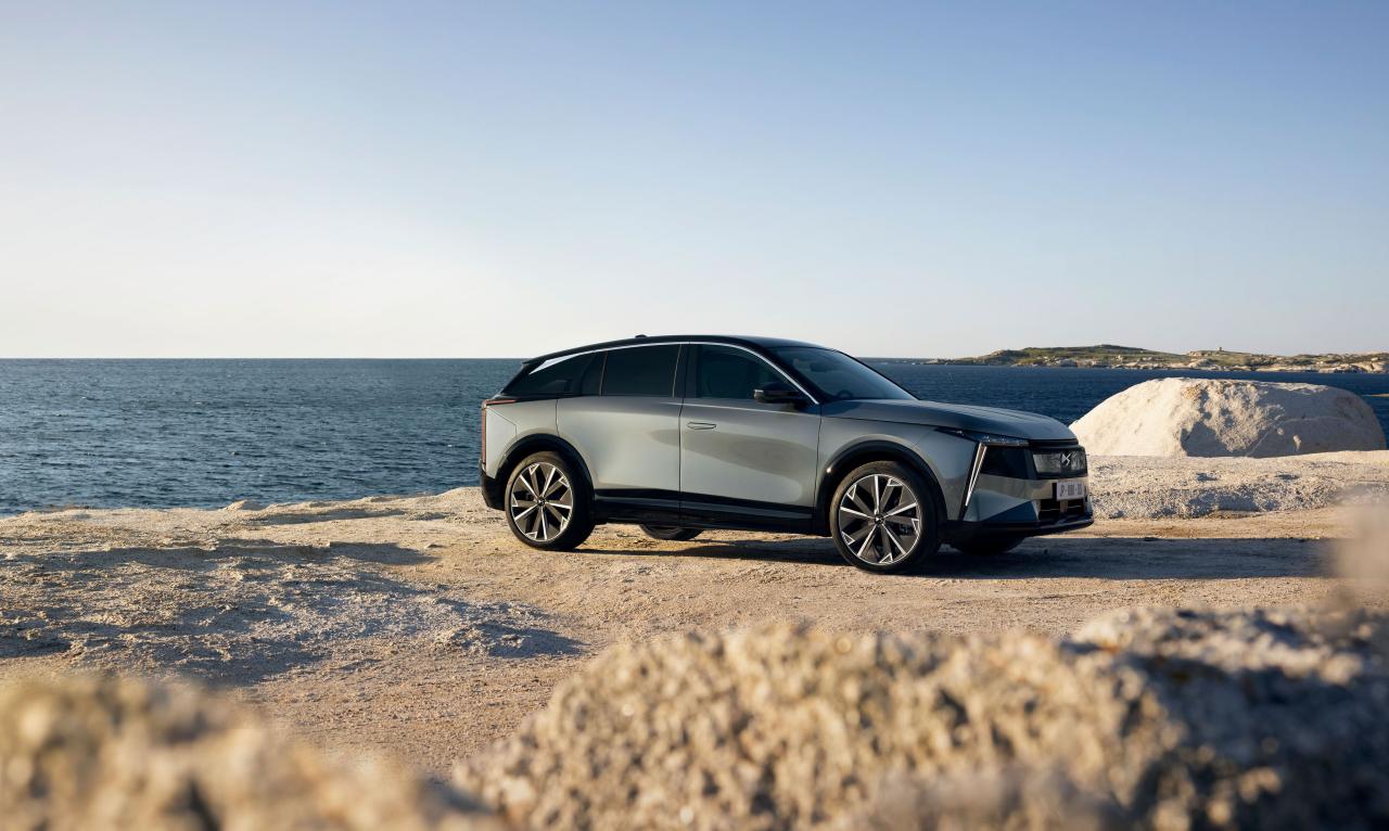 DS N°7 Seite/Front