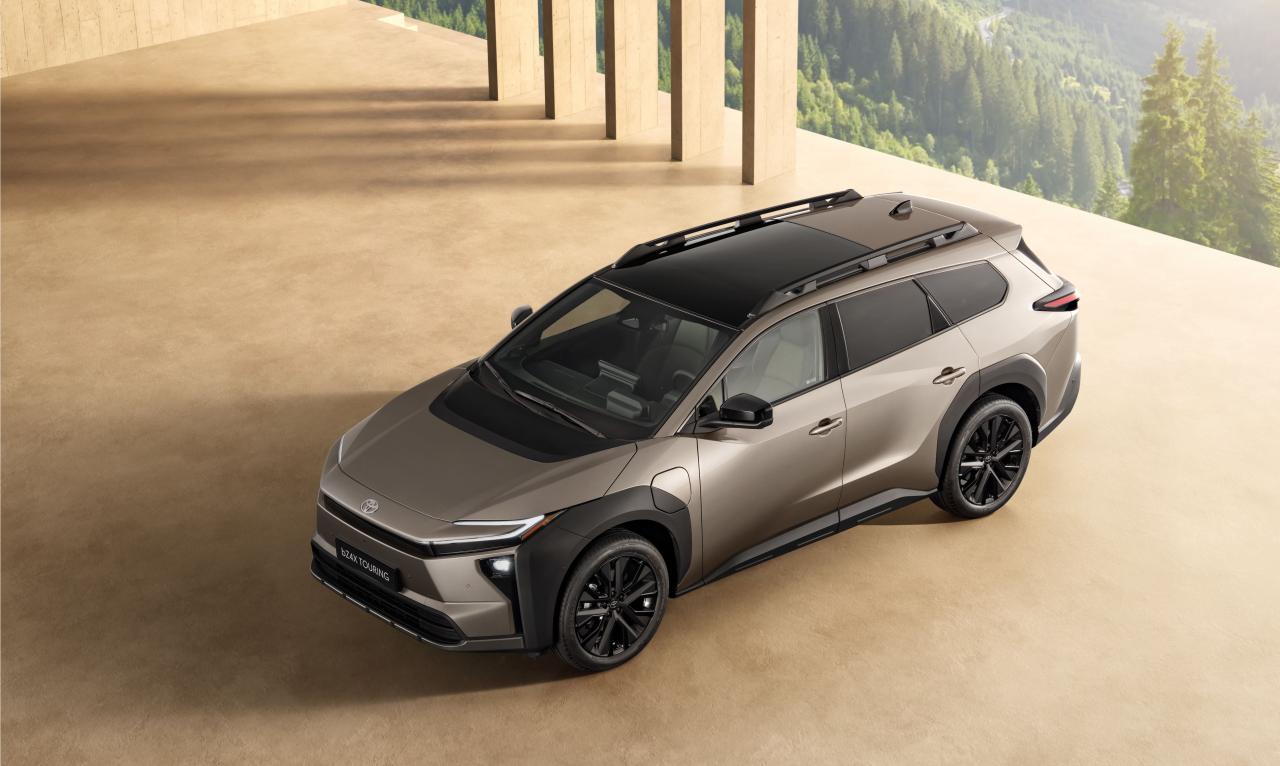 Toyota bZ4X Touring Front/Seite