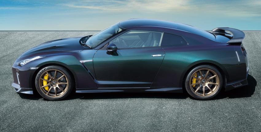 Nissan GT-R T-Spec Midnight Purple Seite