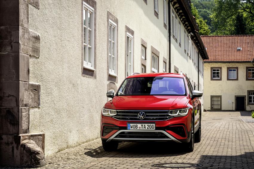 VW Tiguan Allspace Front