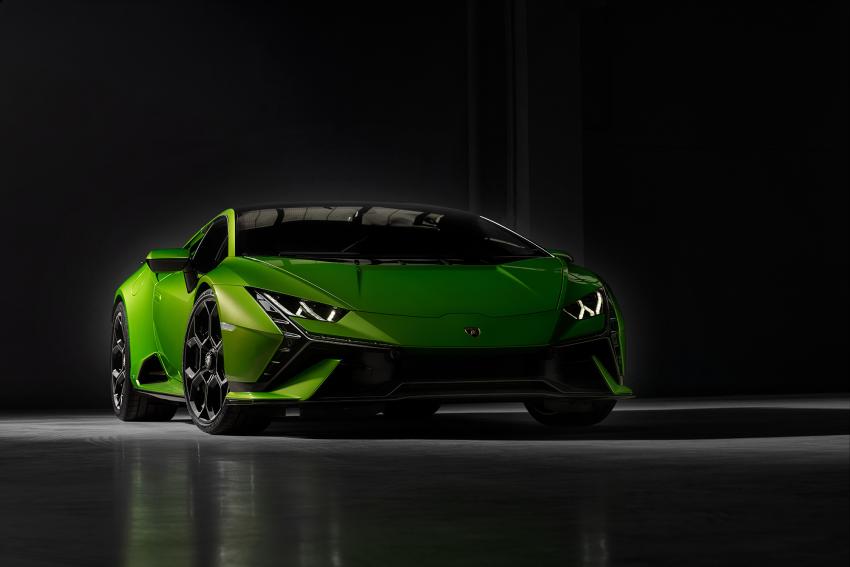 Lamborghini Huracan Tecnica Front