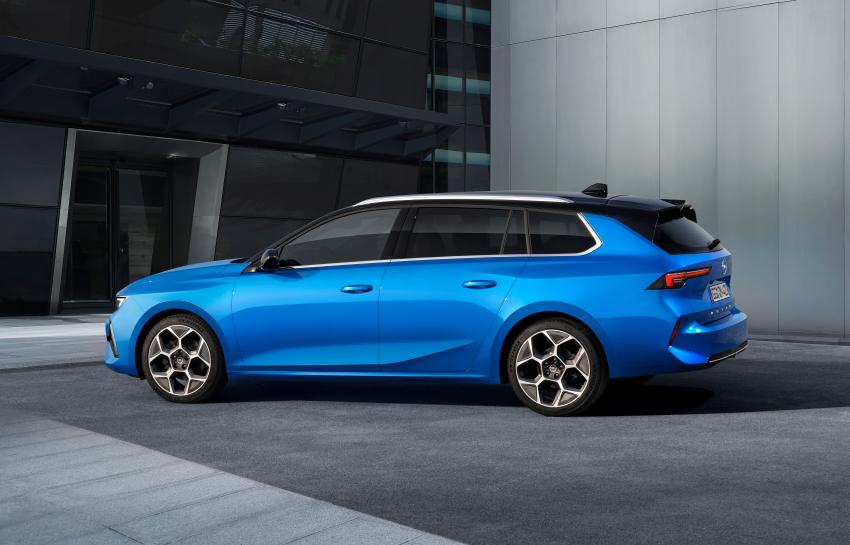 Opel Astra Sports Tourer Seitenansicht
