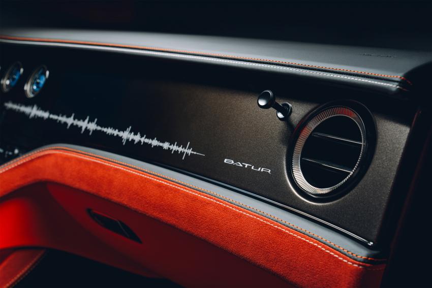 Bentley Mulliner Batur in Fahrt