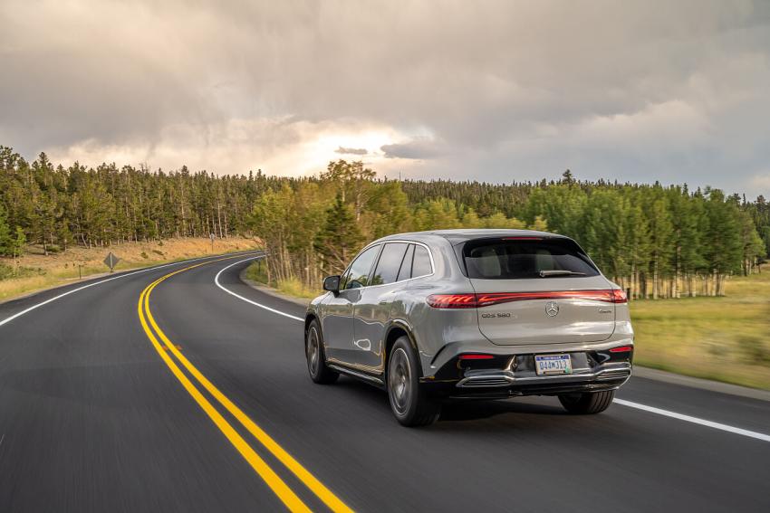 EQS SUV