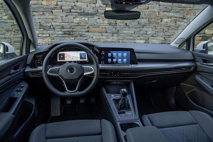 VW Golf Cockpit