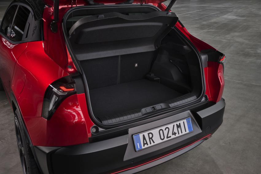 Alfa Romeo Milano Kofferraum