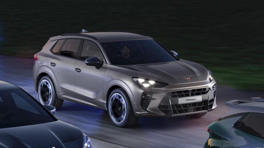Cupra Terramar Front/Seite in Fahrt
