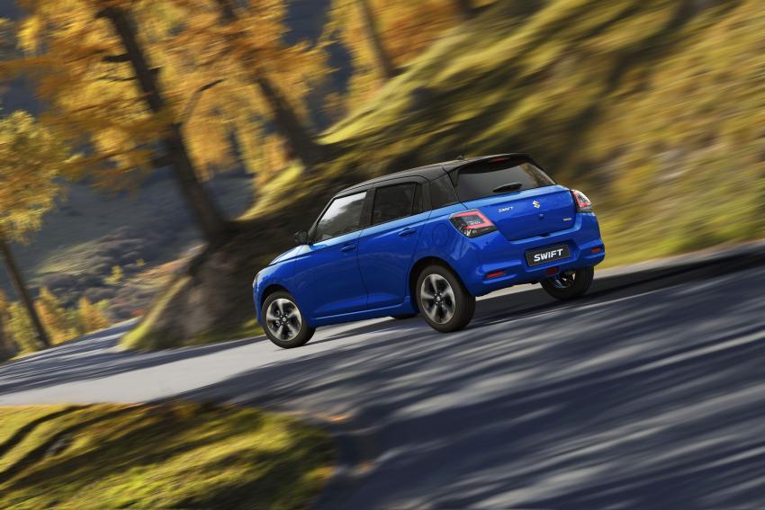 Suzuki Swift Heck/Seite in Fahrt