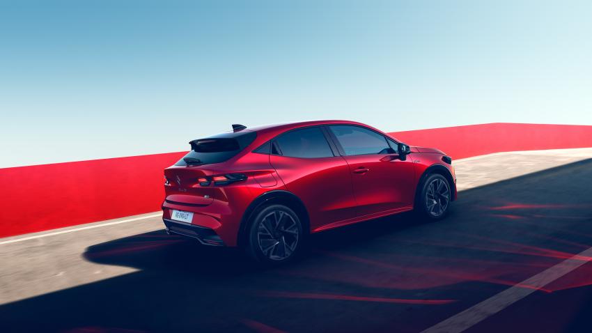 Renault Clio Heck/Seite in Fahrt