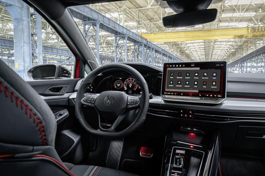 Volkswagen Golf GTI Cockpit