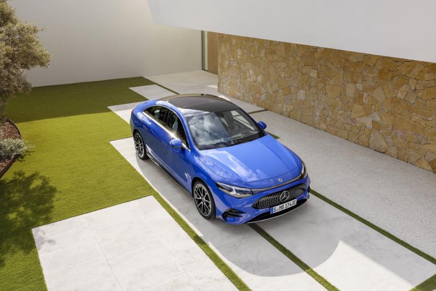 Mercedes-Benz CLA Front/Seite