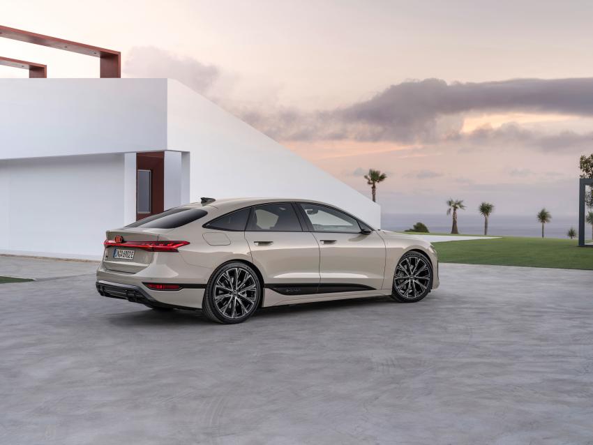 Audi A6 e-tron Heck/Seite