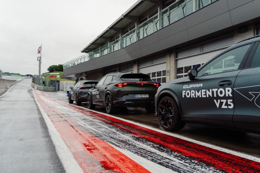 3 Cupra Formentor VZ5 Heck/Seite