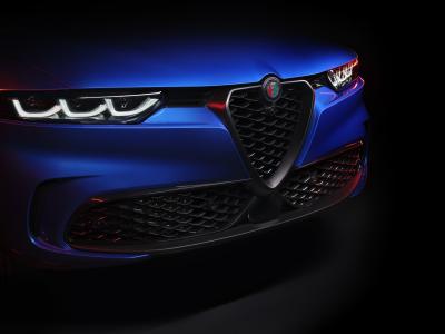 Alfa Romeo Tonale Front