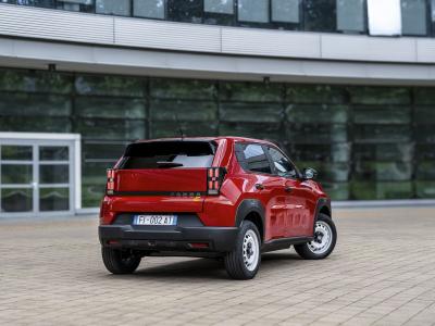 Fiat Grande Panda Heck/Seite