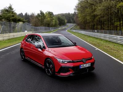 Volkswagen Golf GTI Front/Seite