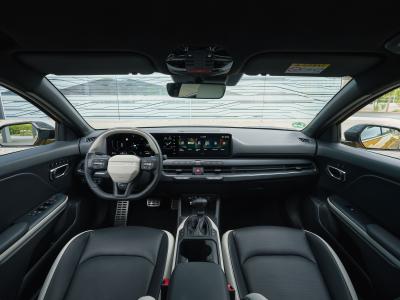 Kia K4 Cockpit