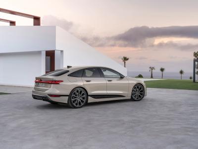 Audi A6 e-tron Heck/Seite