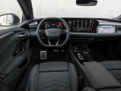 Audi A6 e-tron Cockpit