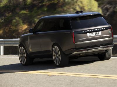 Range Rover Heck/Seiten in Fahrt