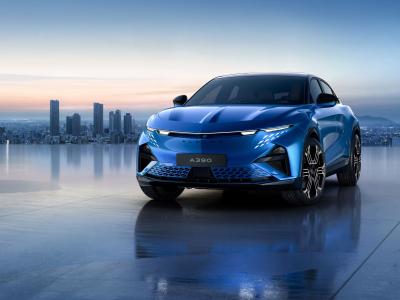 Alpine A390 Front/Seite