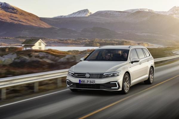 VW Passat Kombi Front
