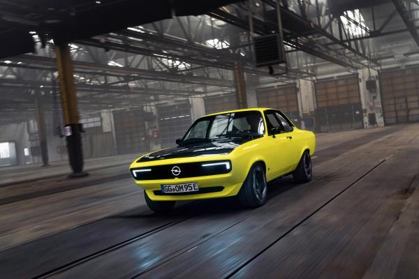 Opel Manta GSe ElektroMOD Front