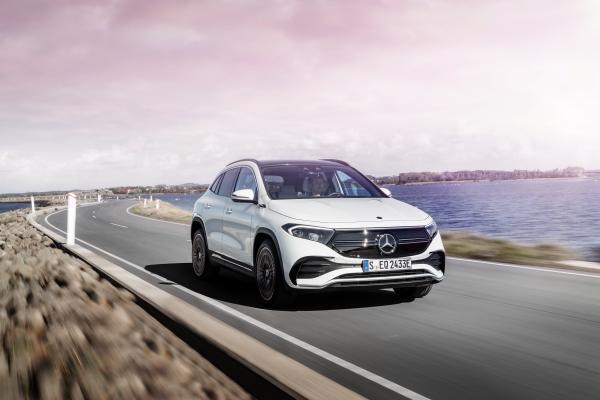Mercedes-Benz EQA Front
