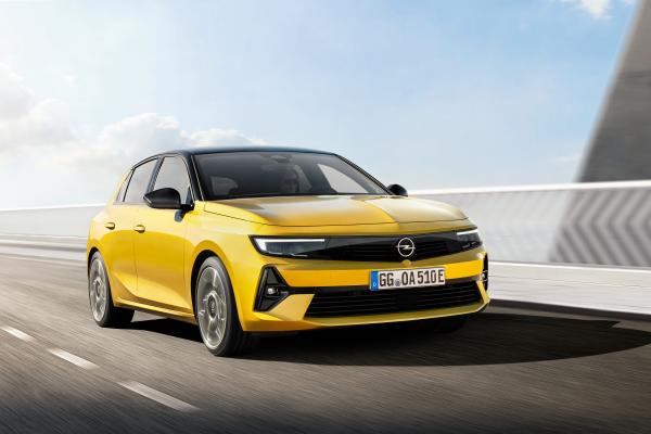 Opel Astra Front