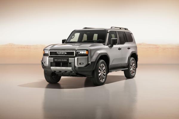 Toyota Land Cruiser Front/Seite