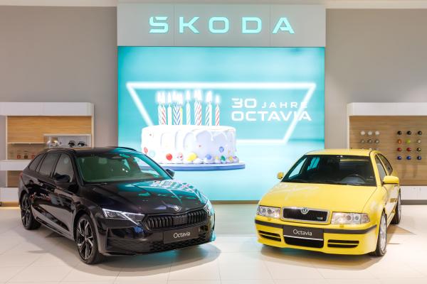 Skoda Octavia RS neu & Skoda Octavia RS alt Front/Seite