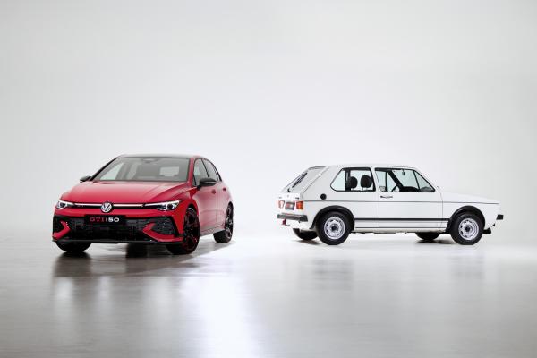 Volkswagen Golf GTI Edition 50 Front/Seite & Volkswagen Golf 1 GTI Seite/Heck